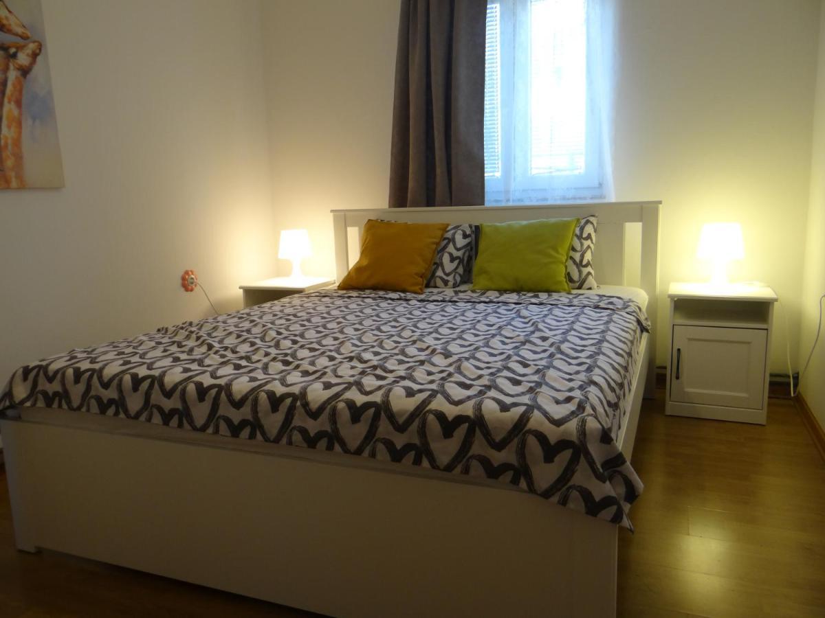 Apartman Ana & Marta Senj  Exterior photo